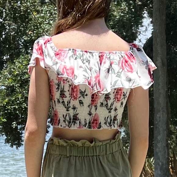 Girls Shirred Floral Tube Crop Top - Picture 2 of 14